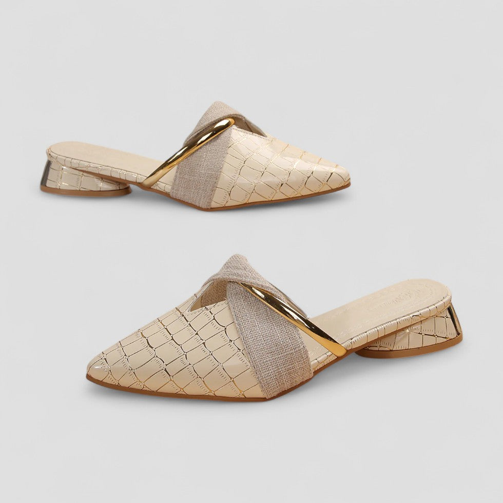 Women’s Snake Pattern Closed Toe Slippers